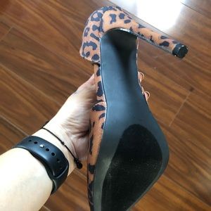 Leopard Pumps